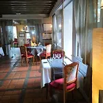 L'auberge Du Cochon D'or Otel Beuzeville