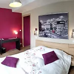 L'auberge Du Cochon D'or Otel