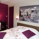 L'auberge Du Cochon D'or Otel 2*