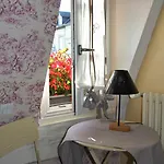 L'auberge Du Cochon D'or Otel Beuzeville