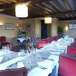 L'auberge Du Cochon D'or 2*