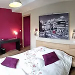 L'auberge Du Cochon D'or Otel