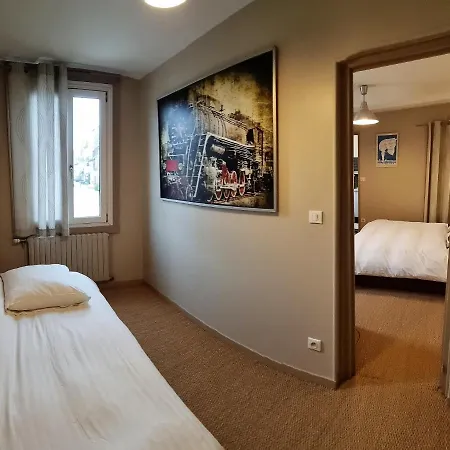 Logis Hotel Restaurant Hotel Le Cochon D'Or 2*