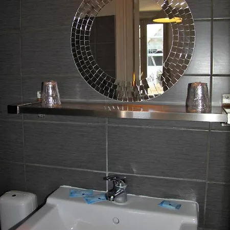 Hotel L'auberge Du Cochon D'or 2*