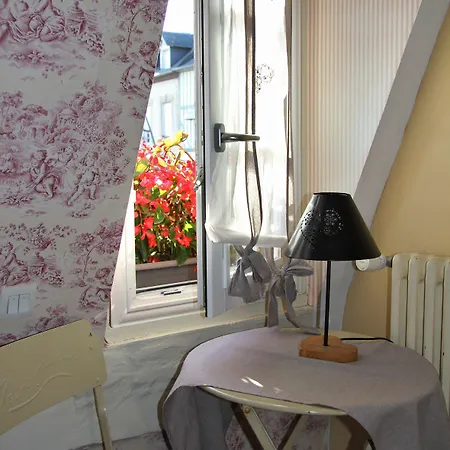 L'auberge Du Cochon D'or Hotel Beuzeville