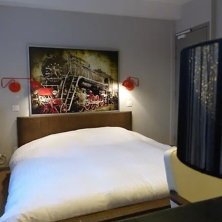 Logis Hotel Restaurant Hotel Le Cochon D'Or