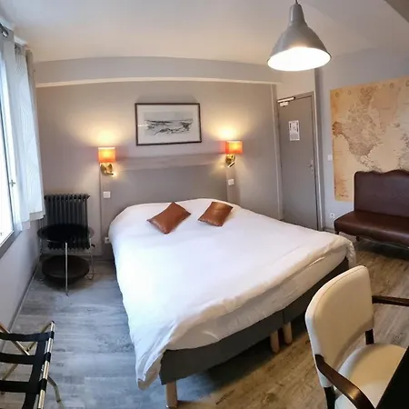 Hotel Logis Restaurant Le Cochon D'or