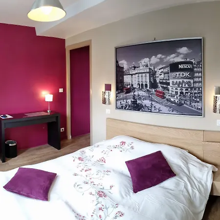 L'auberge Du Cochon D'or מלון