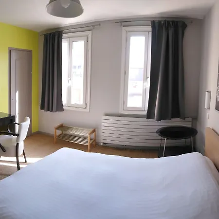 L'auberge Du Cochon D'or מלון