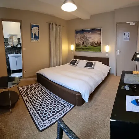 מלון L'auberge Du Cochon D'or