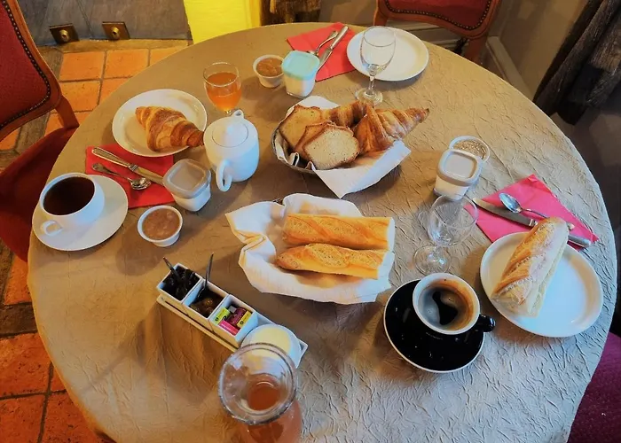 L'auberge Du Cochon D'or מלון בוזוויל